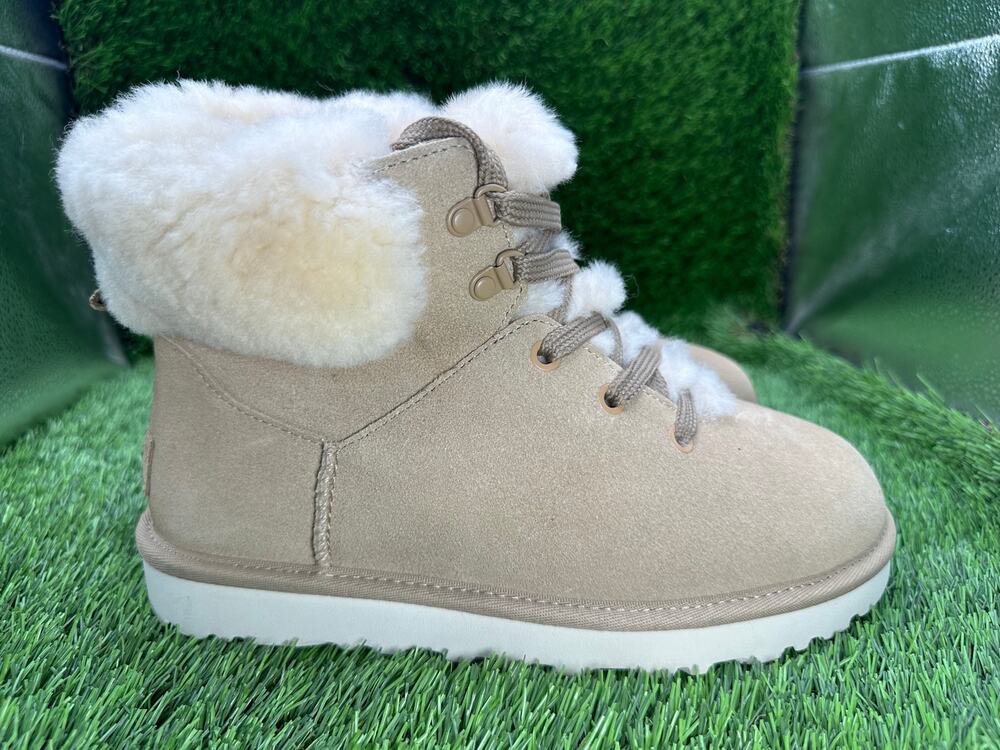 UGG Classic Mini Alpine 1130558 Snow Boot Women's 7 Beige Suede Sheepskin Lined